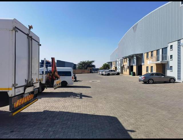 INDUSTRIAL PROPERTY TO RENT IN N4 GATEWAY INDUSTRIAL PARK